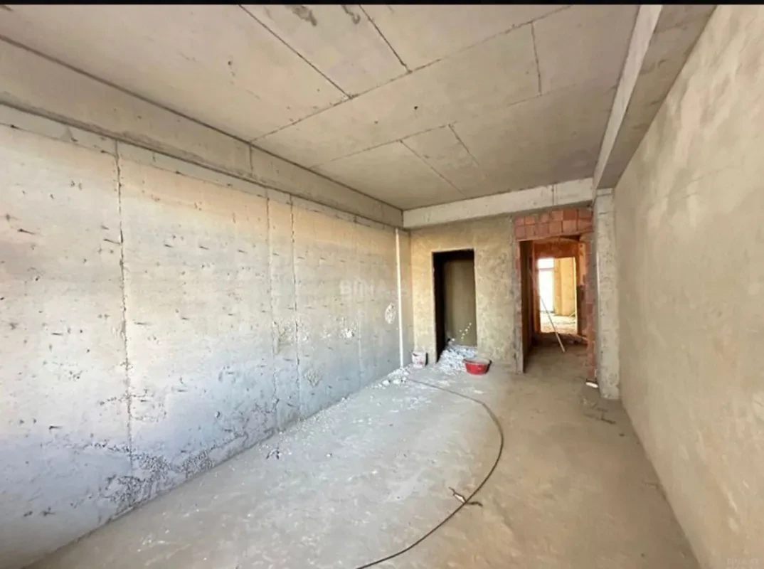 Satılır 3 otaqlı mənzil 126 m²
