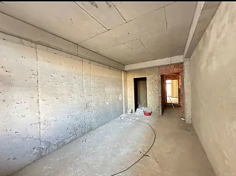 Satılır 3 otaqlı mənzil 126 m²