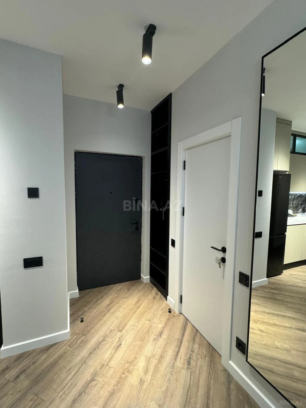 Kirayə verilir 2 otaqlı mənzil 60 m²