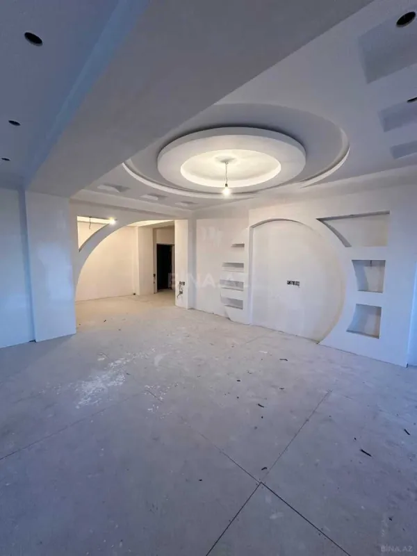 Satılır 3 otaqlı mənzil 155 m²