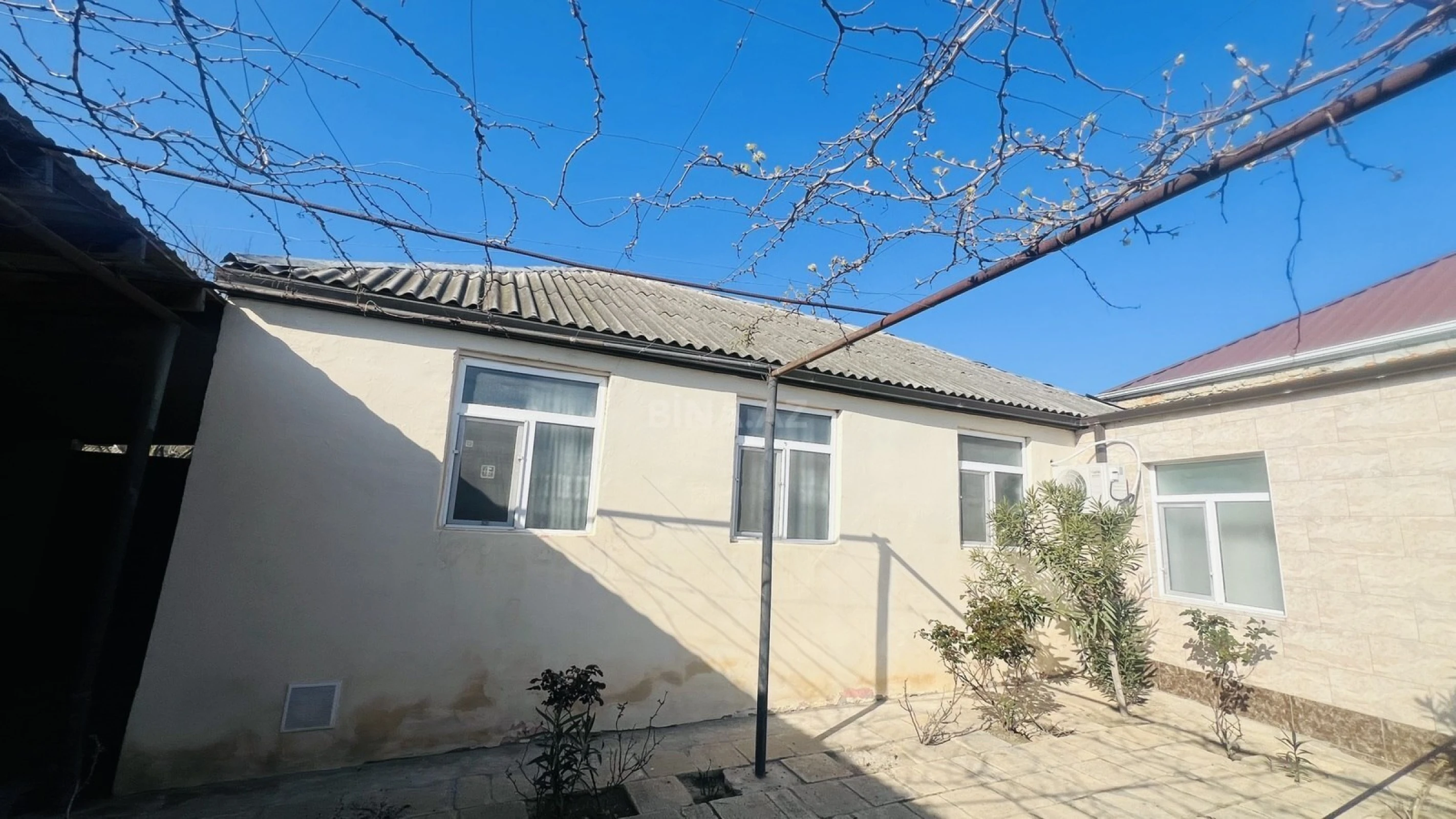 Satılır 3 otaqlı həyət evi 90 m²