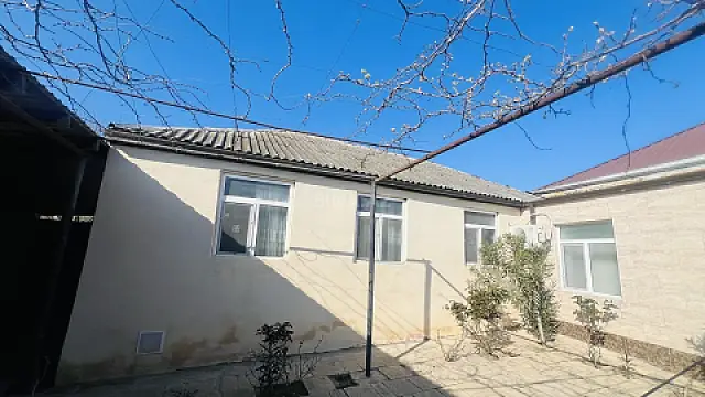 Satılır 3 otaqlı həyət evi 90 m²