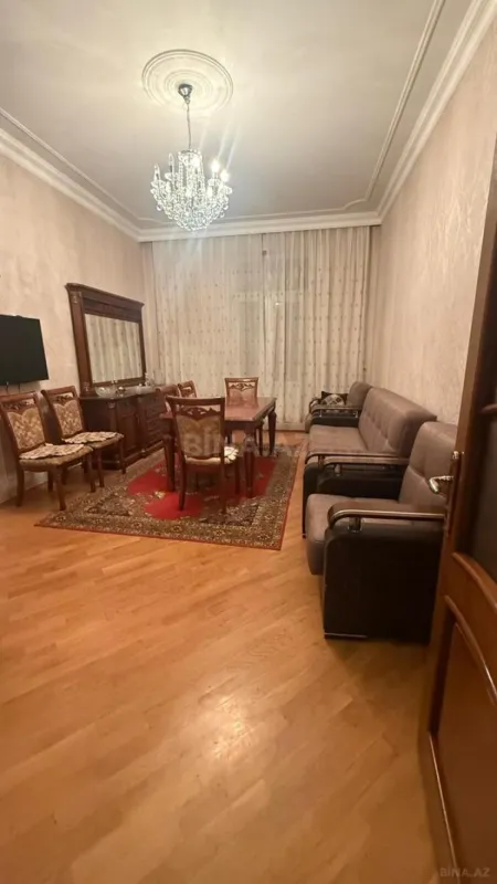 Kirayə verilir 2 otaqlı mənzil 60 m²