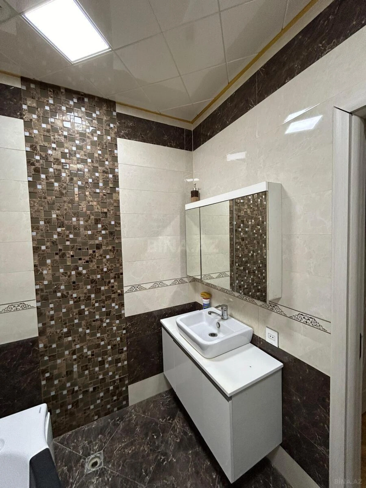Kirayə verilir 2 otaqlı mənzil 60 m²