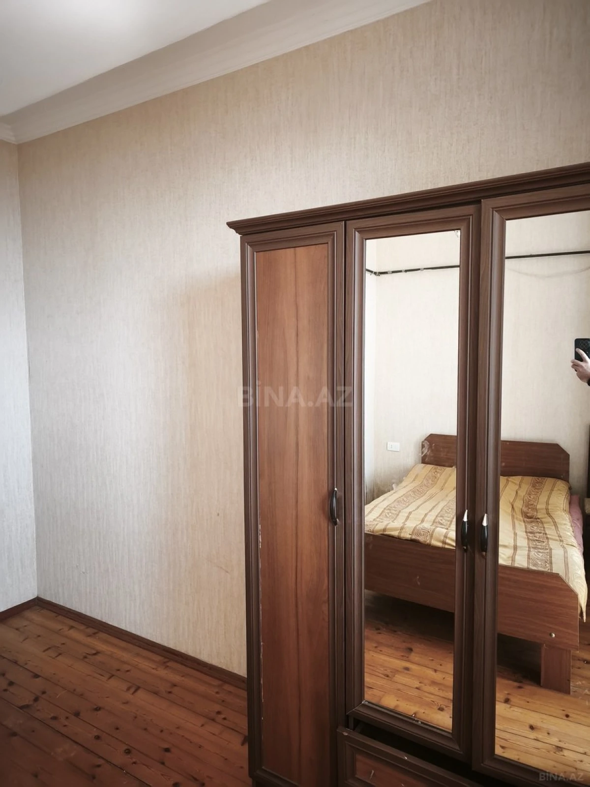 Kirayə verilir 2 otaqlı mənzil 70 m²