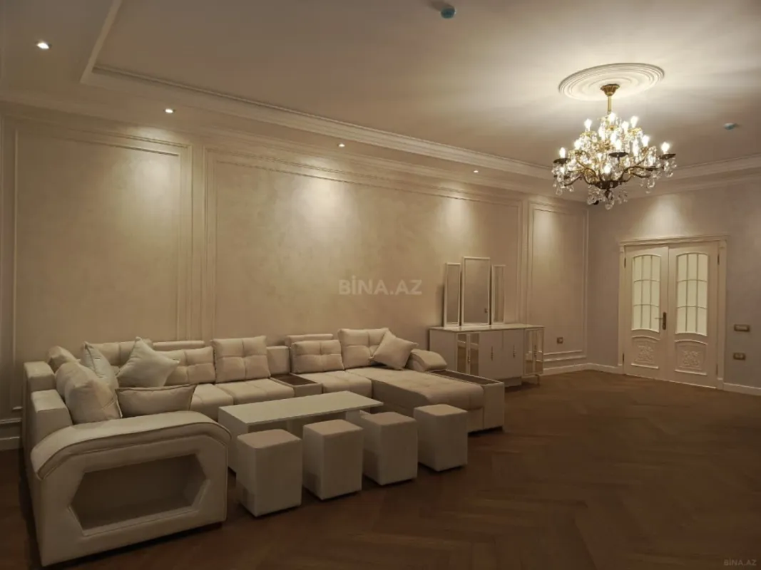 Kirayə verilir 3 otaqlı mənzil 150 m²