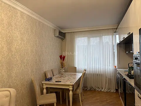Kirayə verilir 2 otaqlı mənzil 80 m²