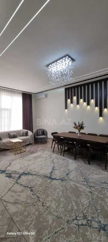 Satılır 5 otaqlı həyət evi 220 m²