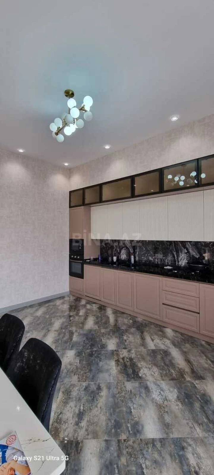 Satılır 5 otaqlı həyət evi 220 m²