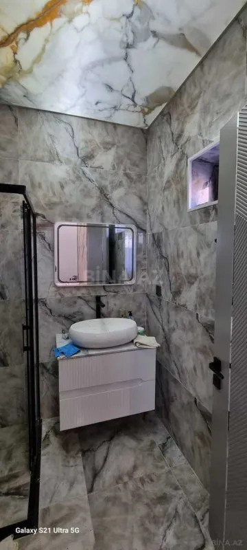 Satılır 5 otaqlı həyət evi 220 m²