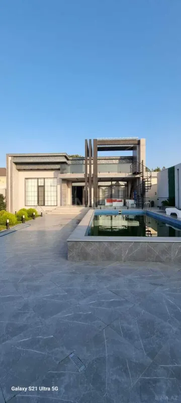 Satılır 5 otaqlı həyət evi 220 m²