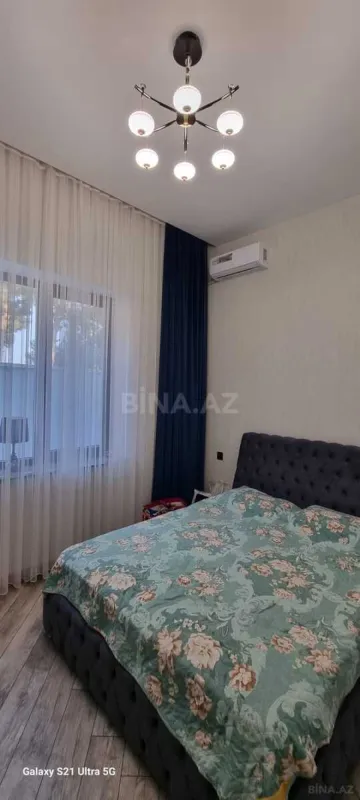 Satılır 5 otaqlı həyət evi 220 m²