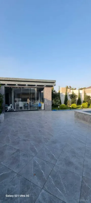 Satılır 5 otaqlı həyət evi 220 m²