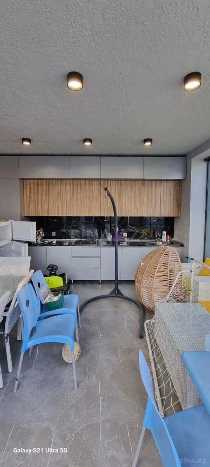 Satılır 5 otaqlı həyət evi 220 m²