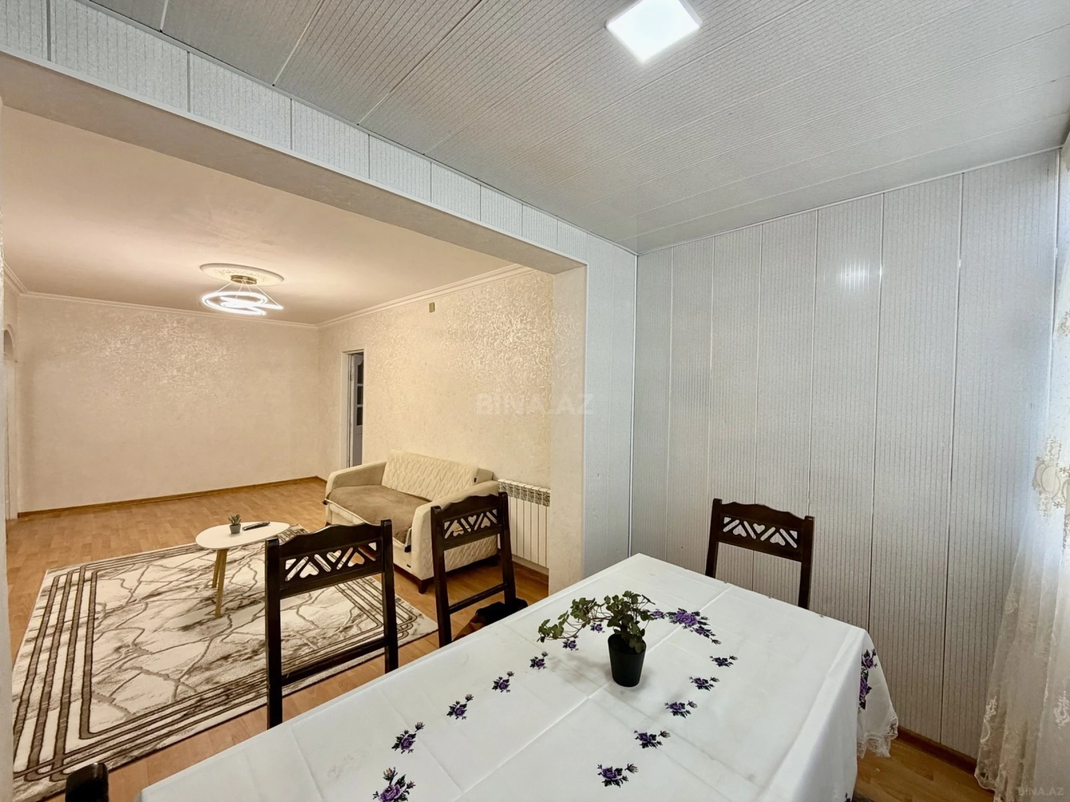 Satılır 2 otaqlı mənzil 55 m²