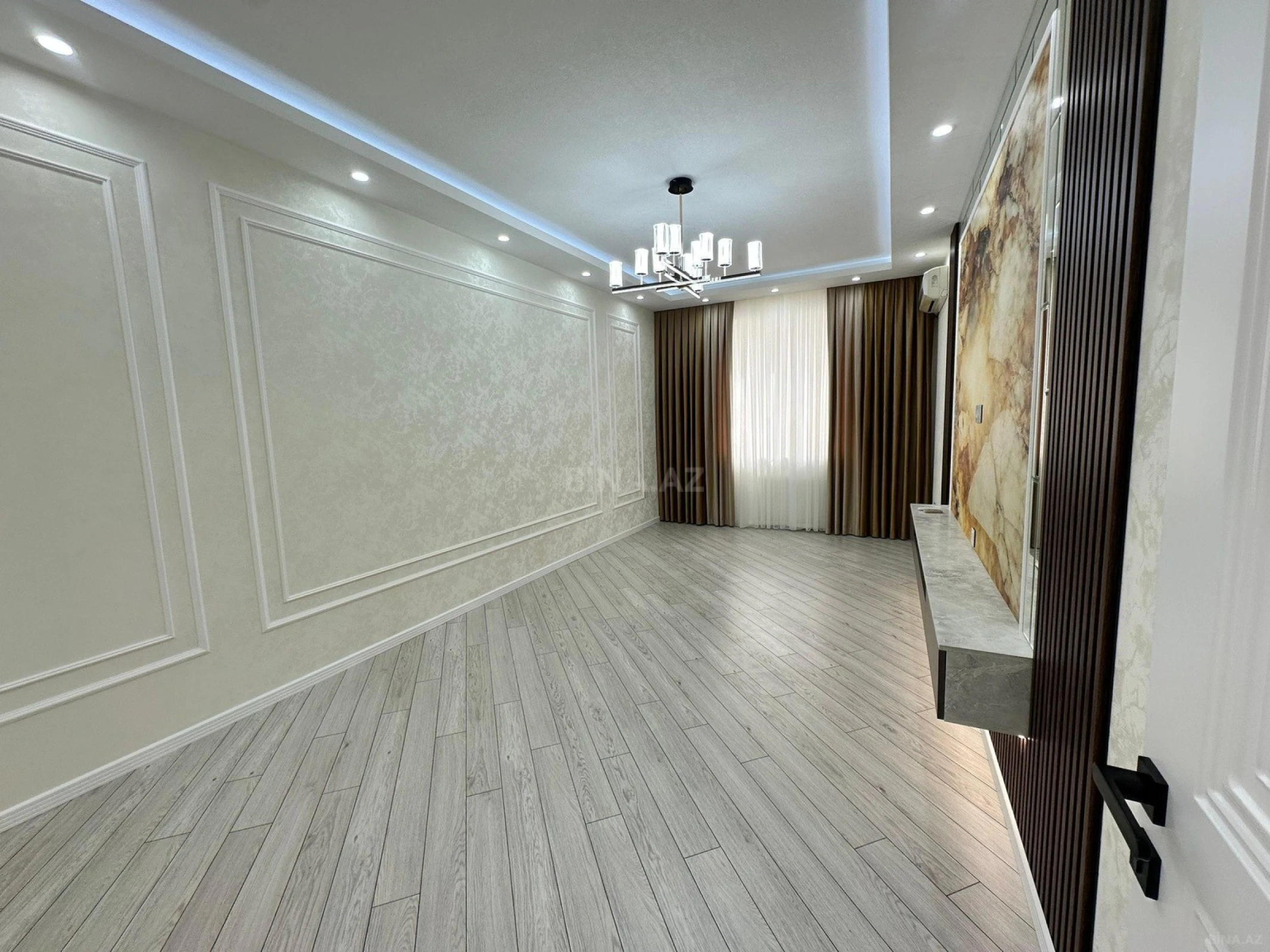 Satılır 3 otaqlı mənzil 95 m²