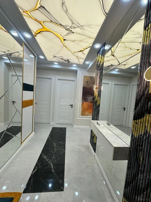 Satılır 3 otaqlı mənzil 95 m²