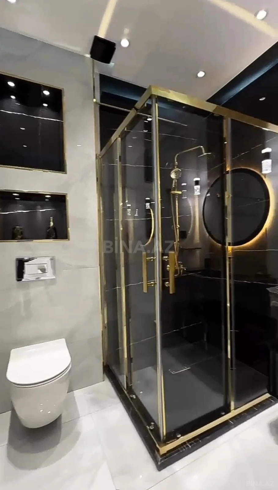 Satılır 3 otaqlı mənzil 137 m²