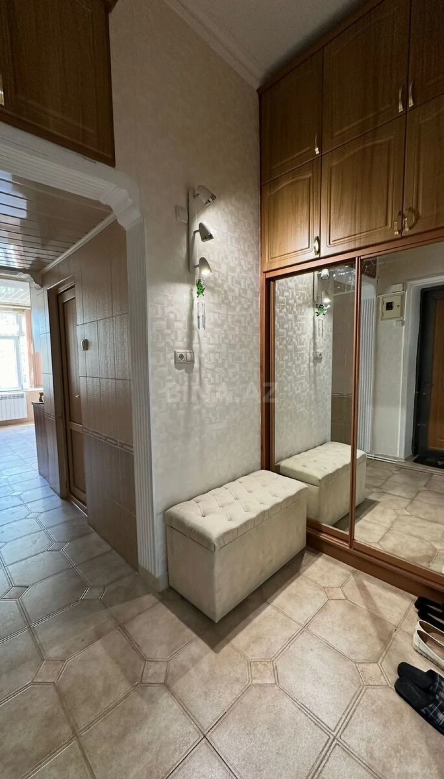Kirayə verilir 2 otaqlı mənzil 65 m²