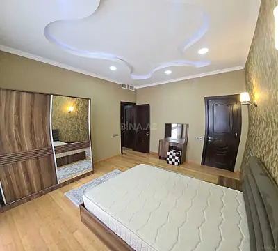Satılır 3 otaqlı mənzil 110 m²