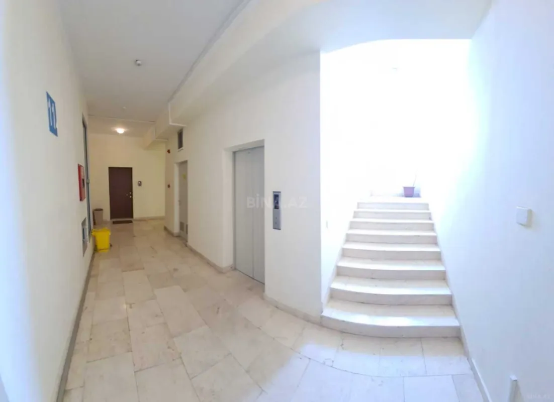 Satılır 3 otaqlı mənzil 110 m²