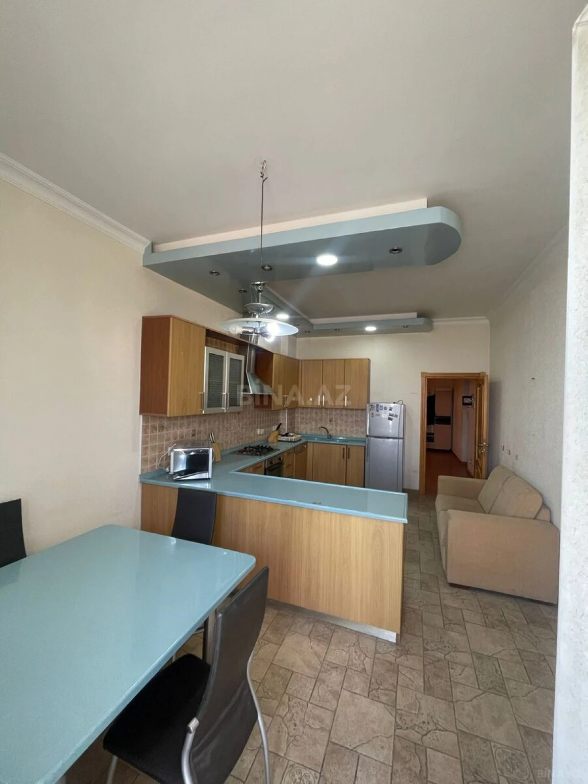 Satılır 4 otaqlı mənzil 190 m²