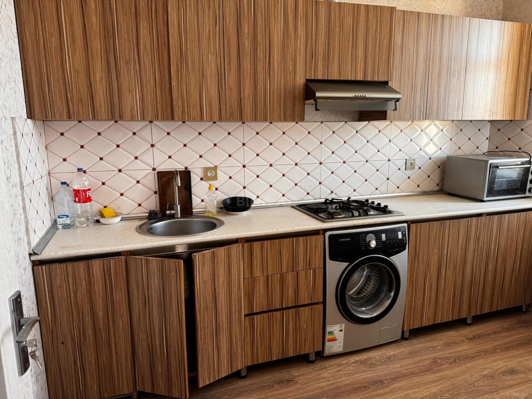 Satılır 3 otaqlı həyət evi 56.7 m²