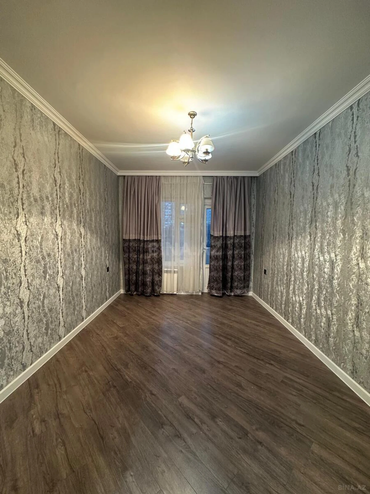 Satılır 2 otaqlı mənzil 60 m²