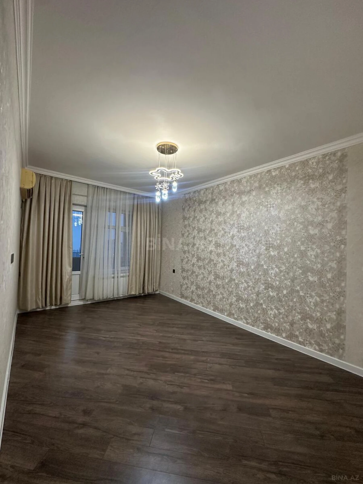 Satılır 2 otaqlı mənzil 60 m²