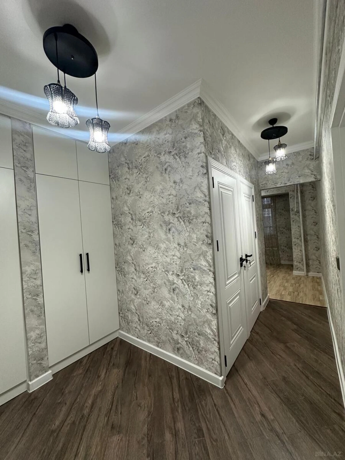 Satılır 2 otaqlı mənzil 60 m²
