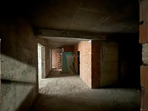 Satılır 3 otaqlı mənzil 154 m²