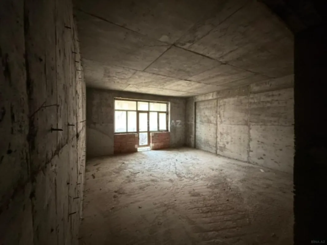 Satılır 3 otaqlı mənzil 154 m²