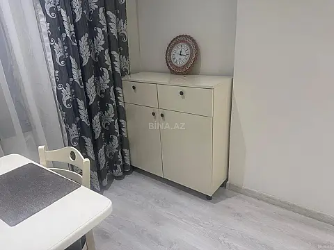 Kirayə verilir 2 otaqlı mənzil 82 m²