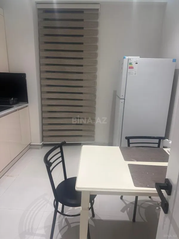 Kirayə verilir 2 otaqlı mənzil 82 m²