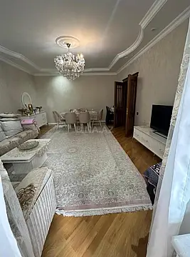 Satılır 3 otaqlı mənzil 123 m²