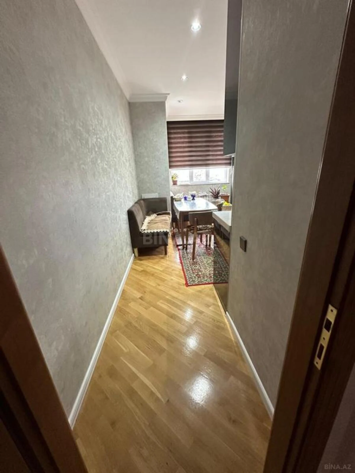 Satılır 3 otaqlı mənzil 123 m²