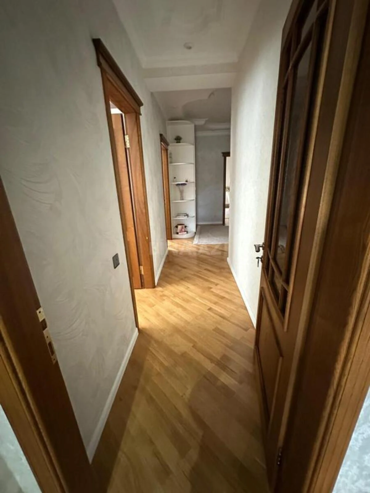Satılır 3 otaqlı mənzil 123 m²