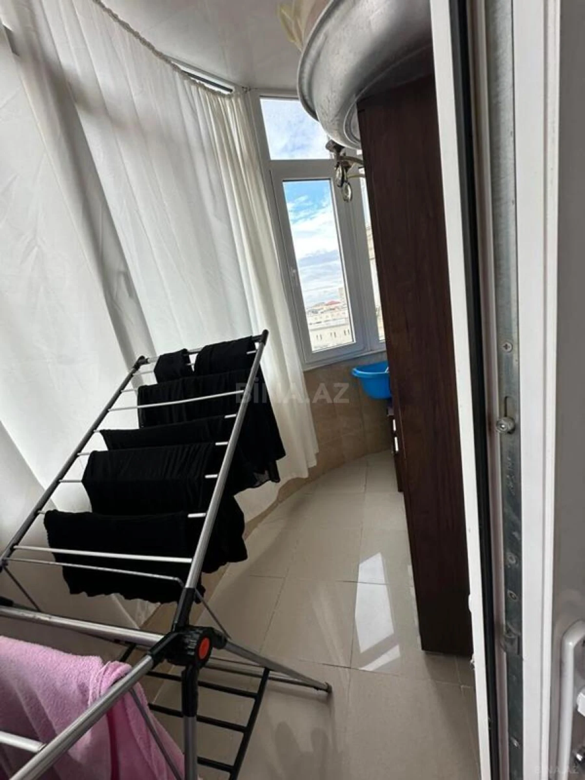 Satılır 3 otaqlı mənzil 123 m²