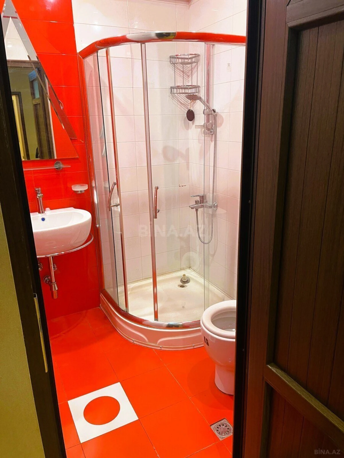 Satılır 3 otaqlı mənzil 170 m²