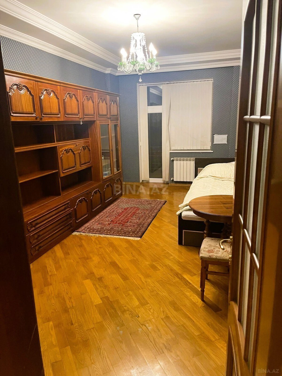 Satılır 3 otaqlı mənzil 170 m²