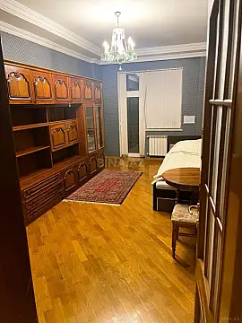 Satılır 3 otaqlı mənzil 170 m²