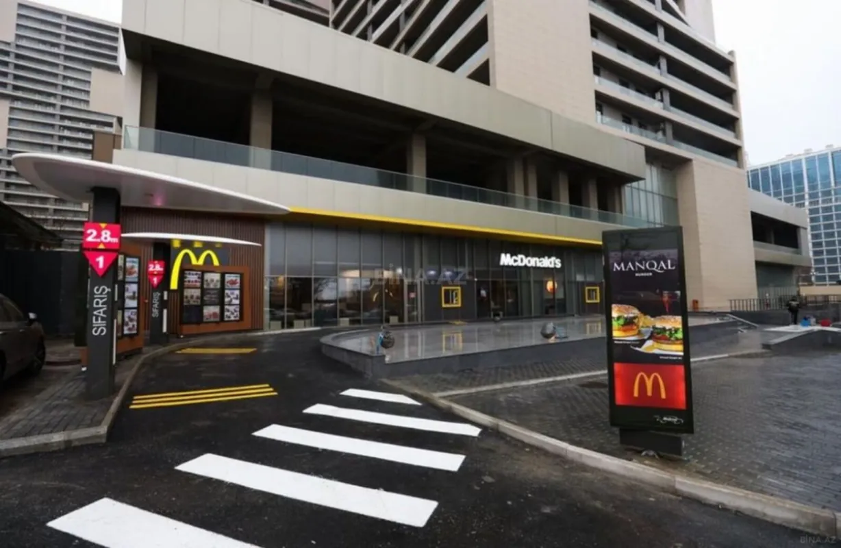 Kirayə verilir 3 otaqlı mənzil 107 m²