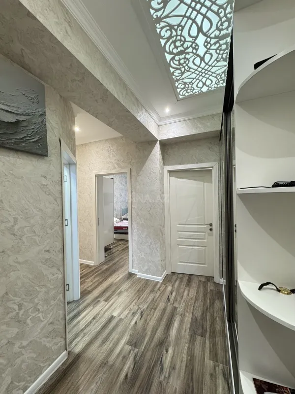 Satılır 3 otaqlı mənzil 96 m²