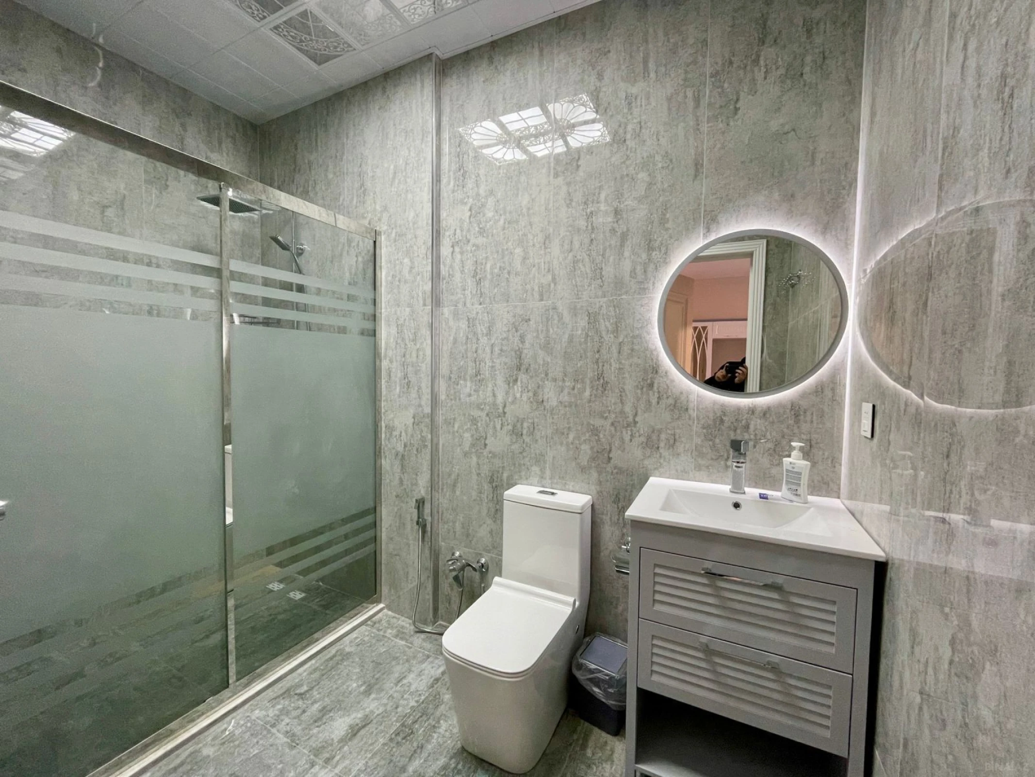 Kirayə verilir 2 otaqlı mənzil 65 m²