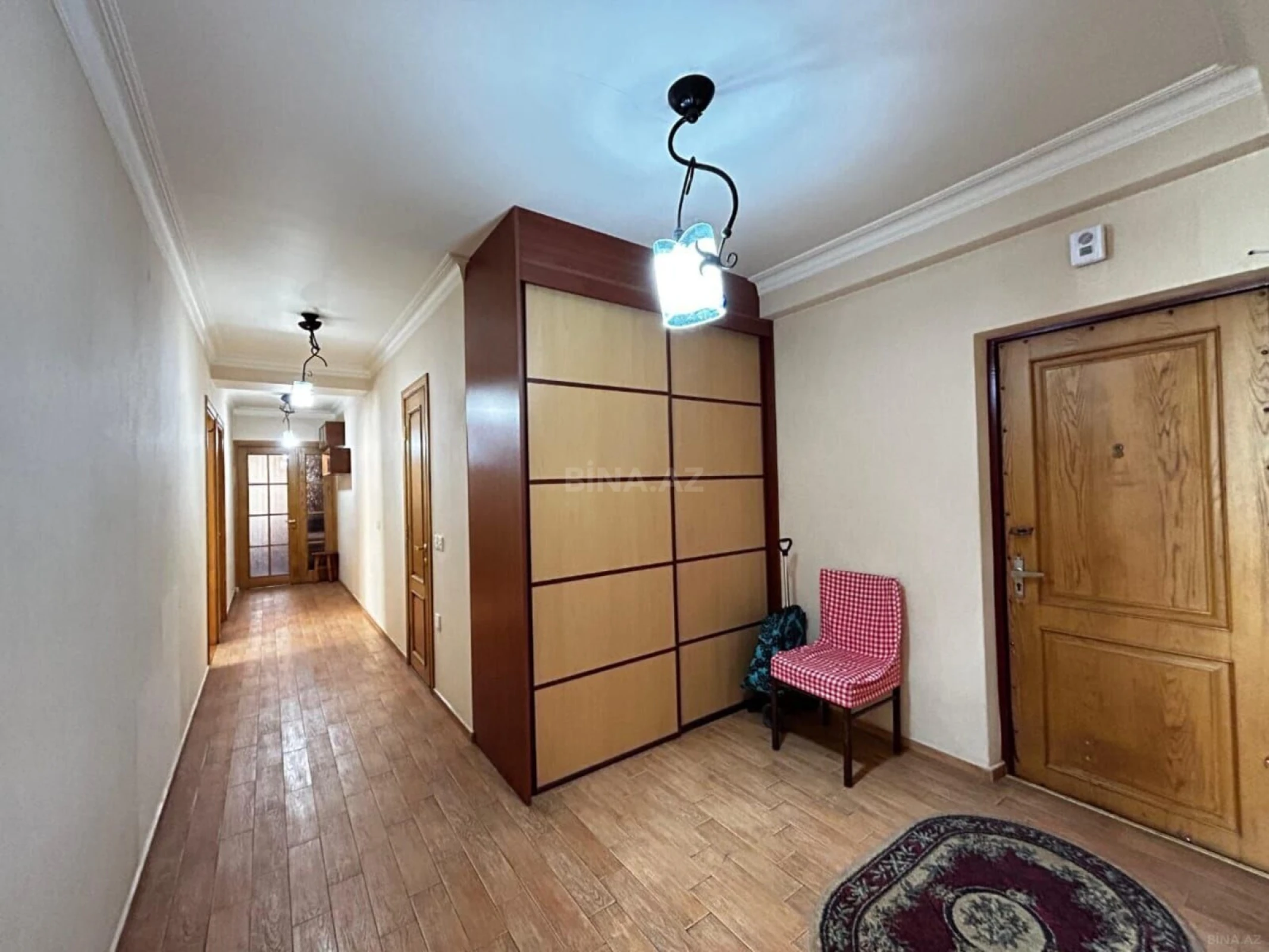 Kirayə verilir 4 otaqlı mənzil 120 m²