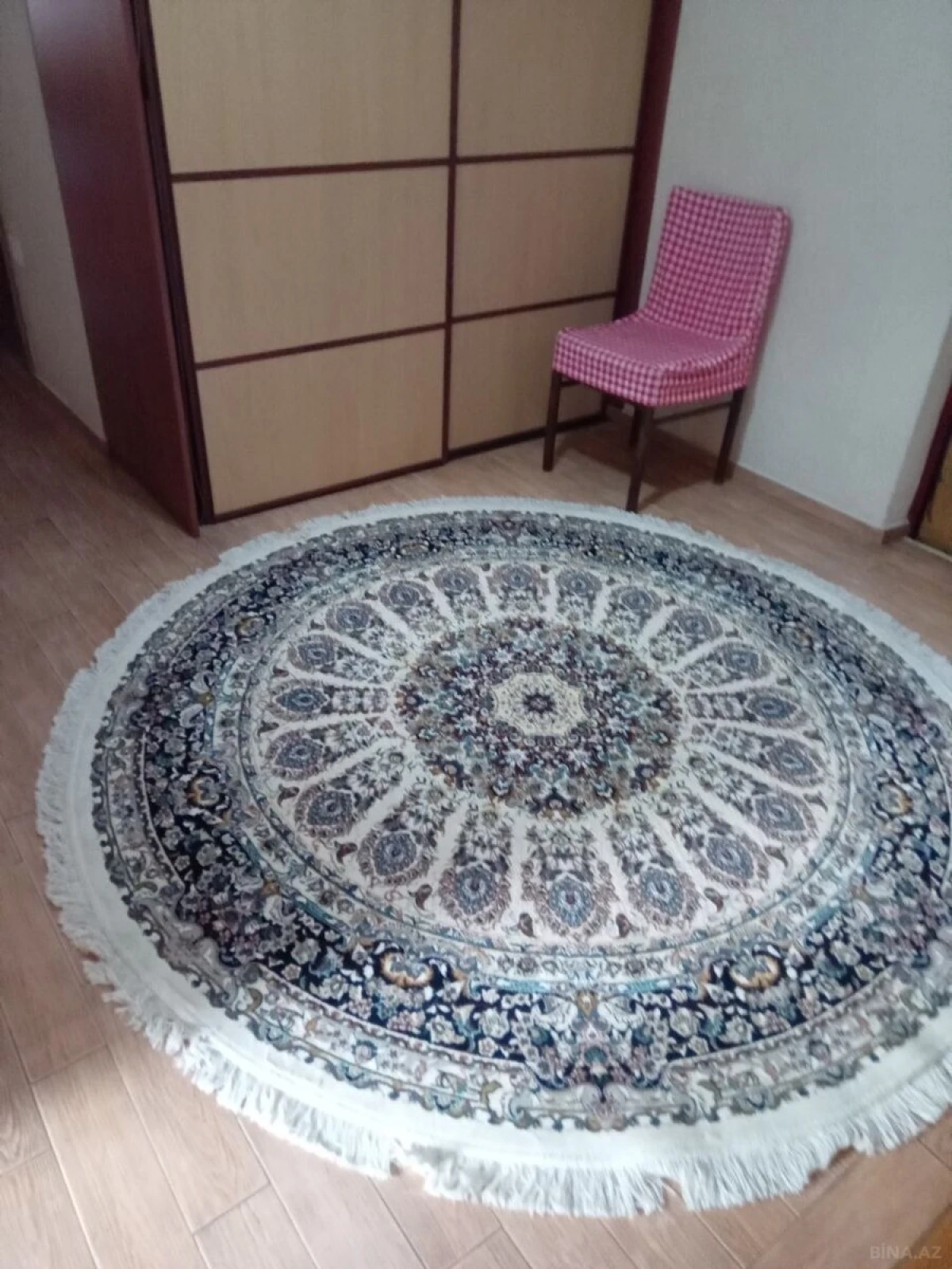 Kirayə verilir 4 otaqlı mənzil 120 m²