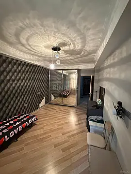 Satılır 2 otaqlı mənzil 62 m²