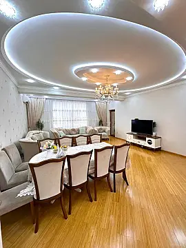 Satılır 4 otaqlı mənzil 190 m² — Bakı, Əhmədli 4 otaq 190.00 m²