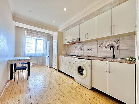 Kirayə verilir 3 otaqlı mənzil 80 m²