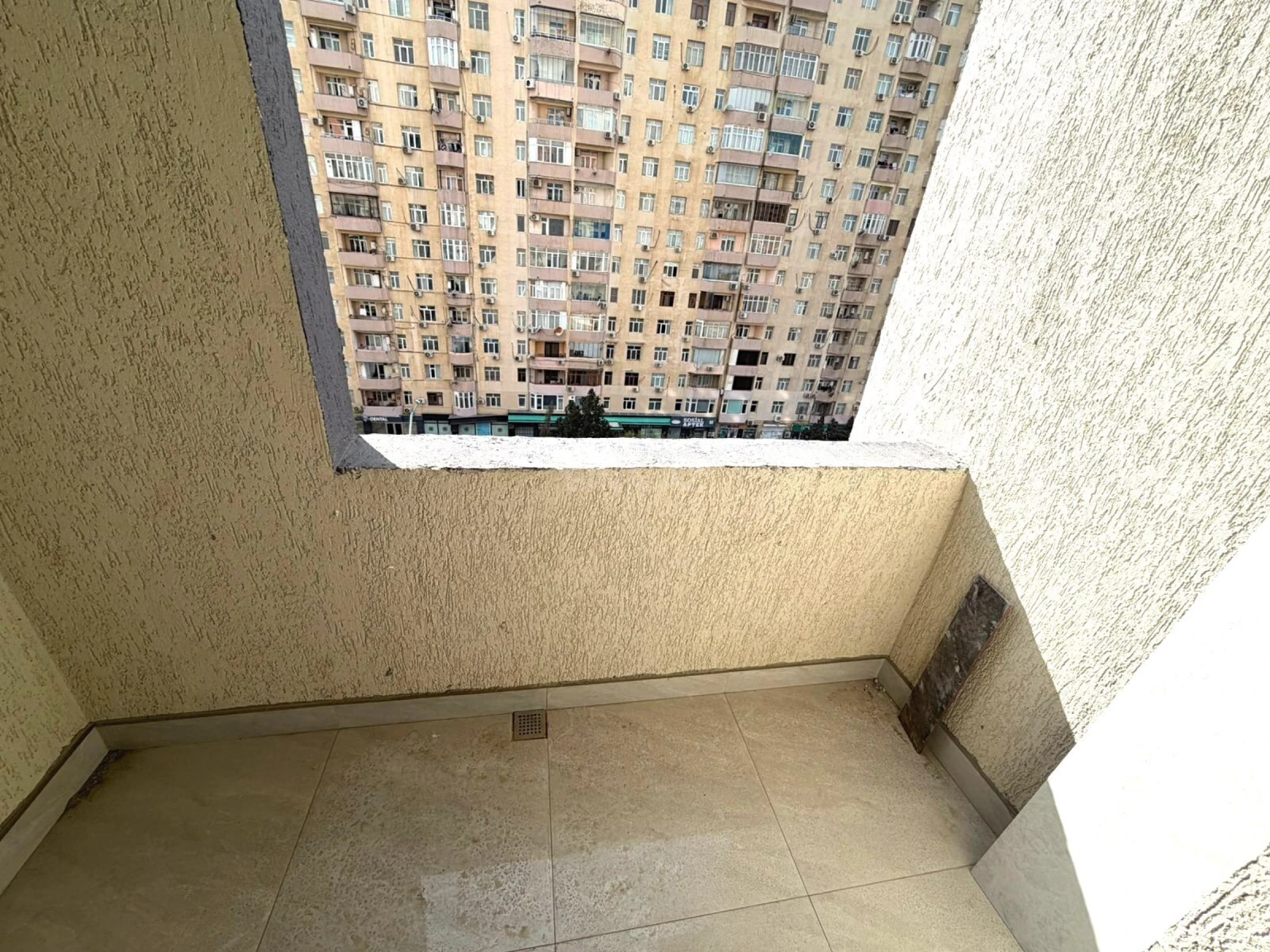 Satılır 3 otaqlı mənzil 63 m²